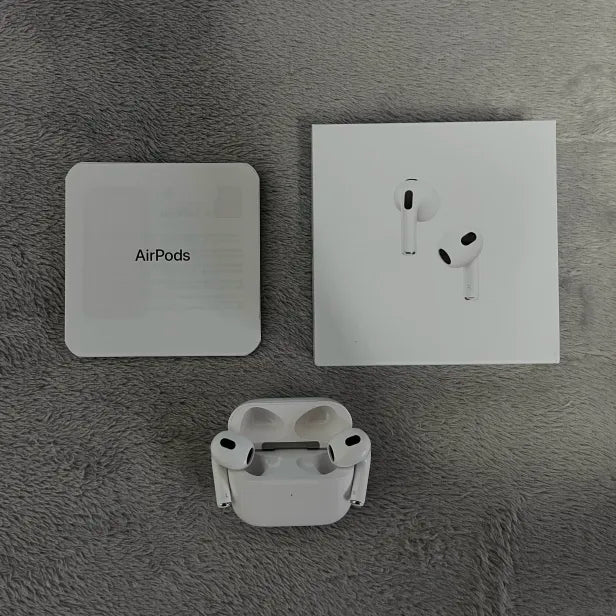 A1 3rd Generation – Headphones